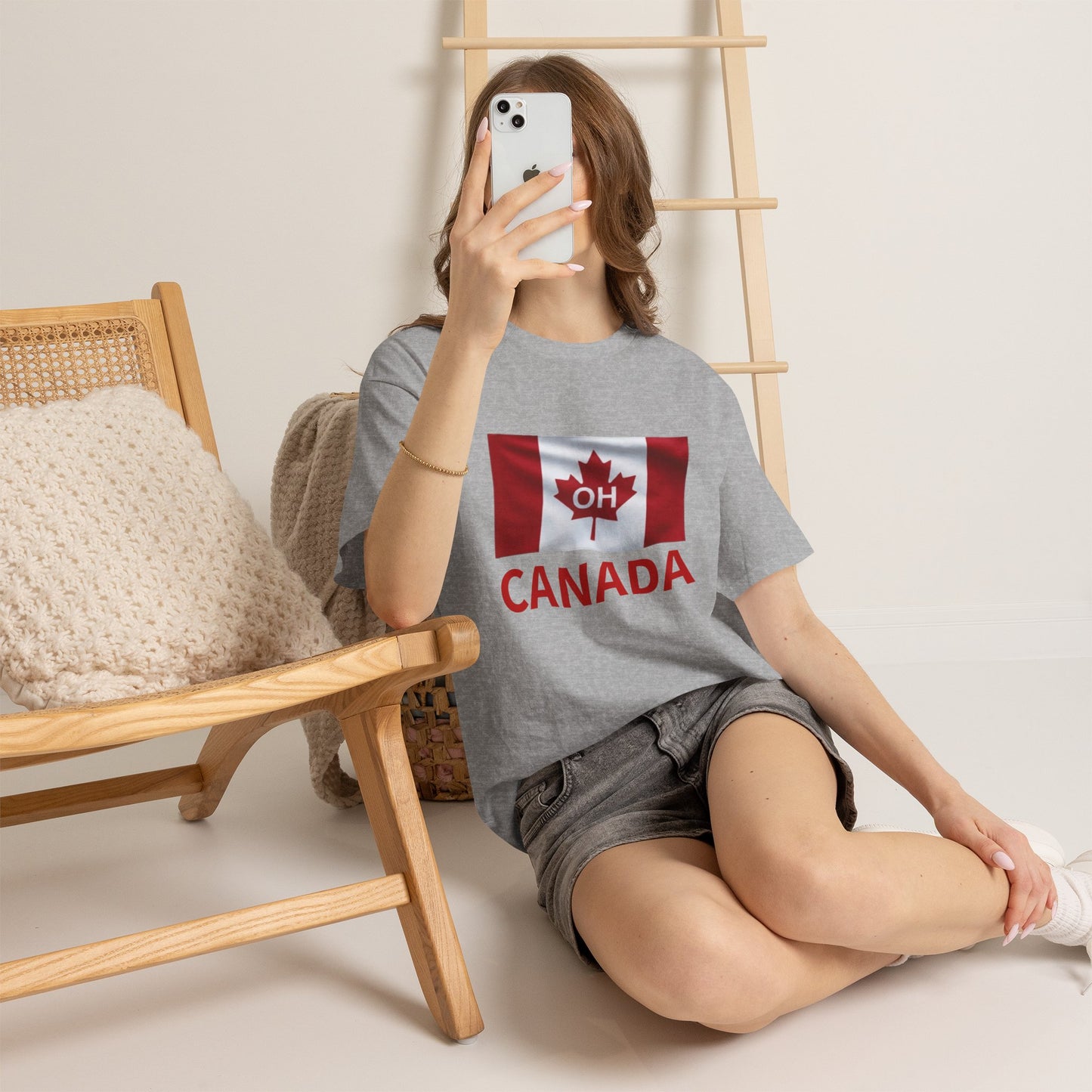 Canada Flag 'OH' CANADA Maple Leaf T-Shirt